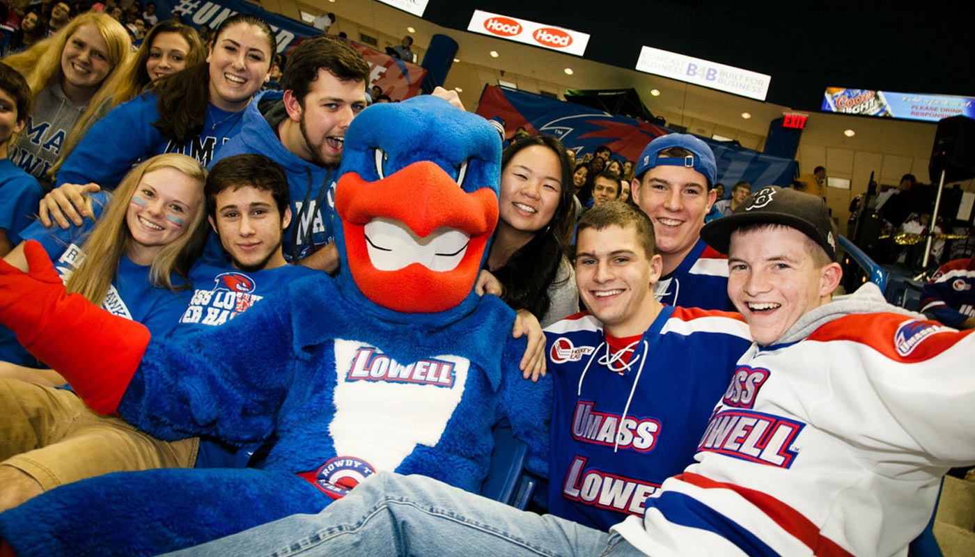 UMass Lowell Students Hockey