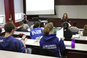 Students enrolled in the new Master of Science in Accounting program can take classes on campus and online.

						