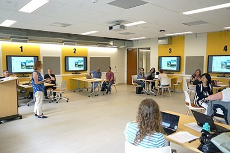 Technology Enhanced Active Learning Classrooms Academic